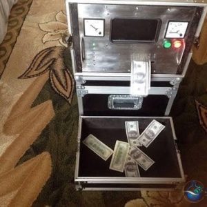 Clean Black Money Note